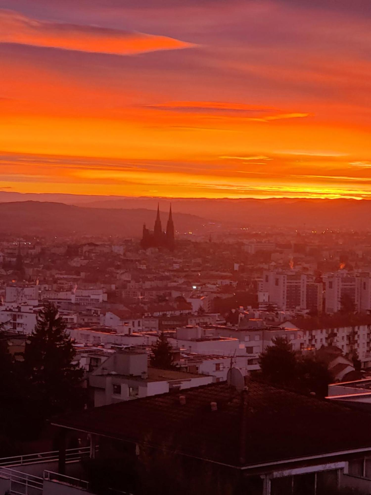 Entre Ville Et Nature - Les Hauts De Clermont Avec Garage Gratuit Εξωτερικό φωτογραφία