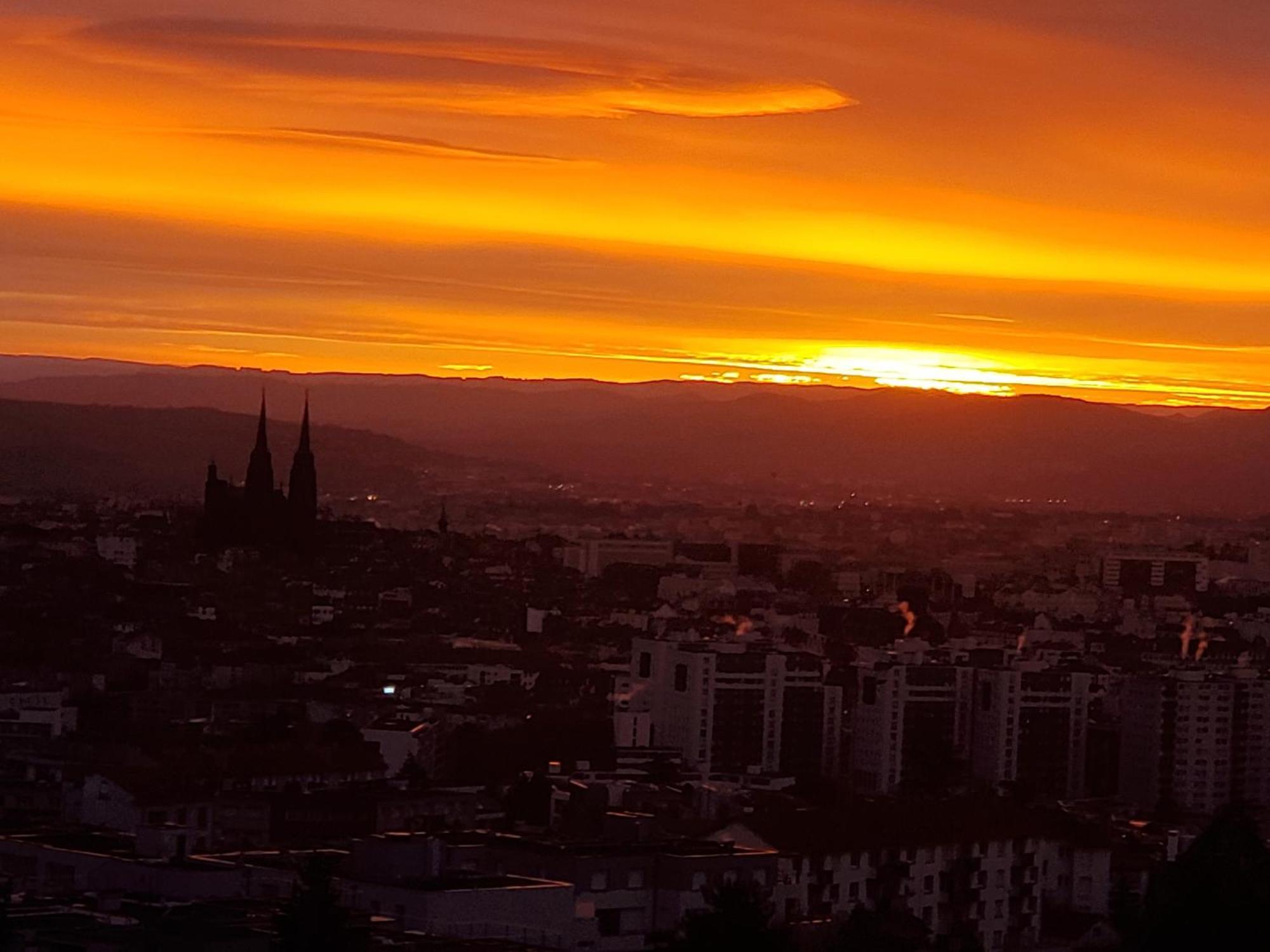 Entre Ville Et Nature - Les Hauts De Clermont Avec Garage Gratuit Εξωτερικό φωτογραφία